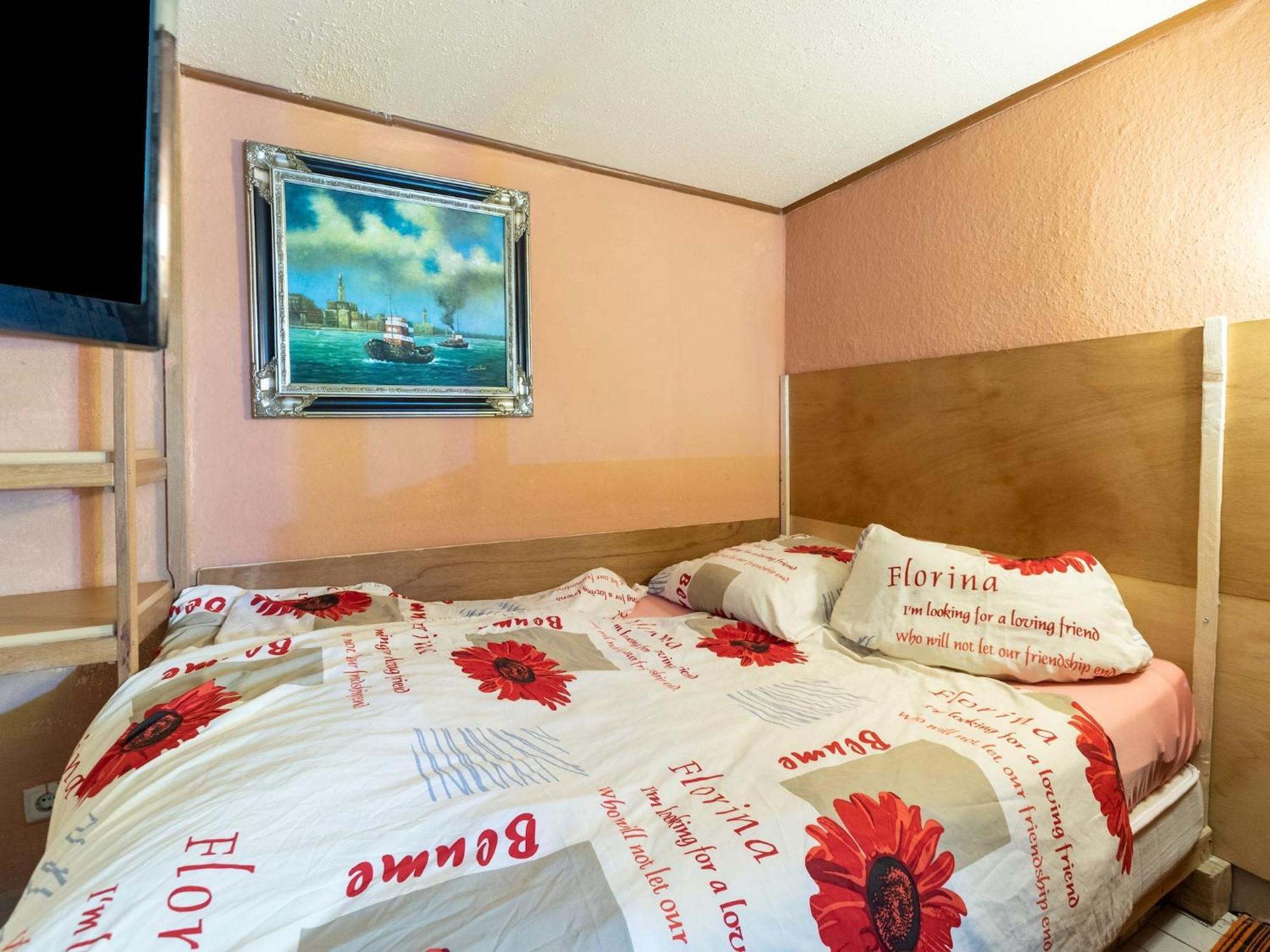 Comfortable Apartment In Wismar Mecklenburg With Fireplace Luaran gambar